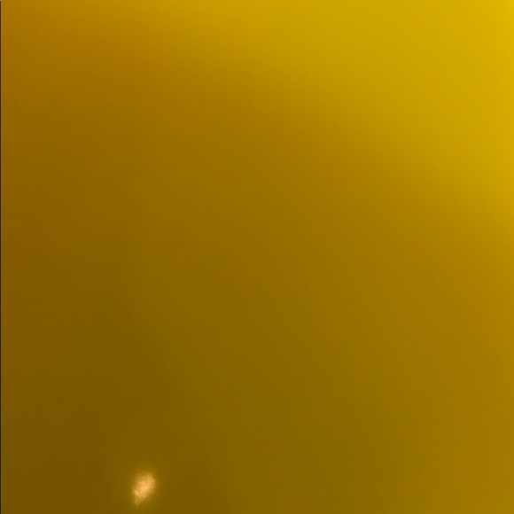 Meet your Posher, Isabelle - Picture 1 of 1